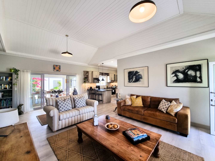 3 Bedroom Property for Sale in Westcliff Western Cape